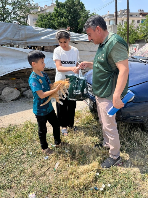 Konya'da DUHA Kurban Eti Dağıtımı Gerçekleştirildi.