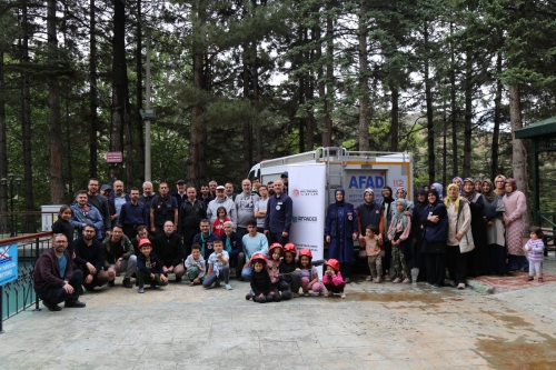 Afete Hazır Aile Eğitim Kampı ve Acil Durum Tatbikatı Yapıldı