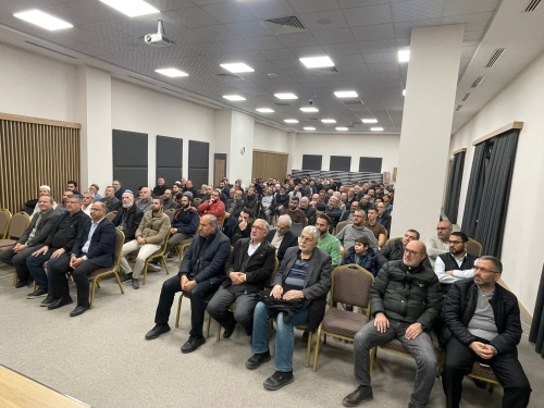"Hâne-i Saâdette Mutluluğun İpuçları" başlıklı program yoğun bir katılımla gerçekleştirildi.