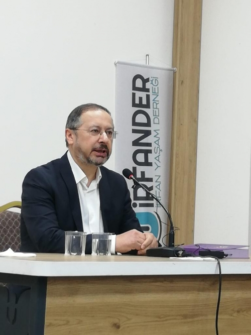 Miraç Kandili Programı İrfan Yaşam Merkezinde yoğun bir katılımla gerçekleştirildi.